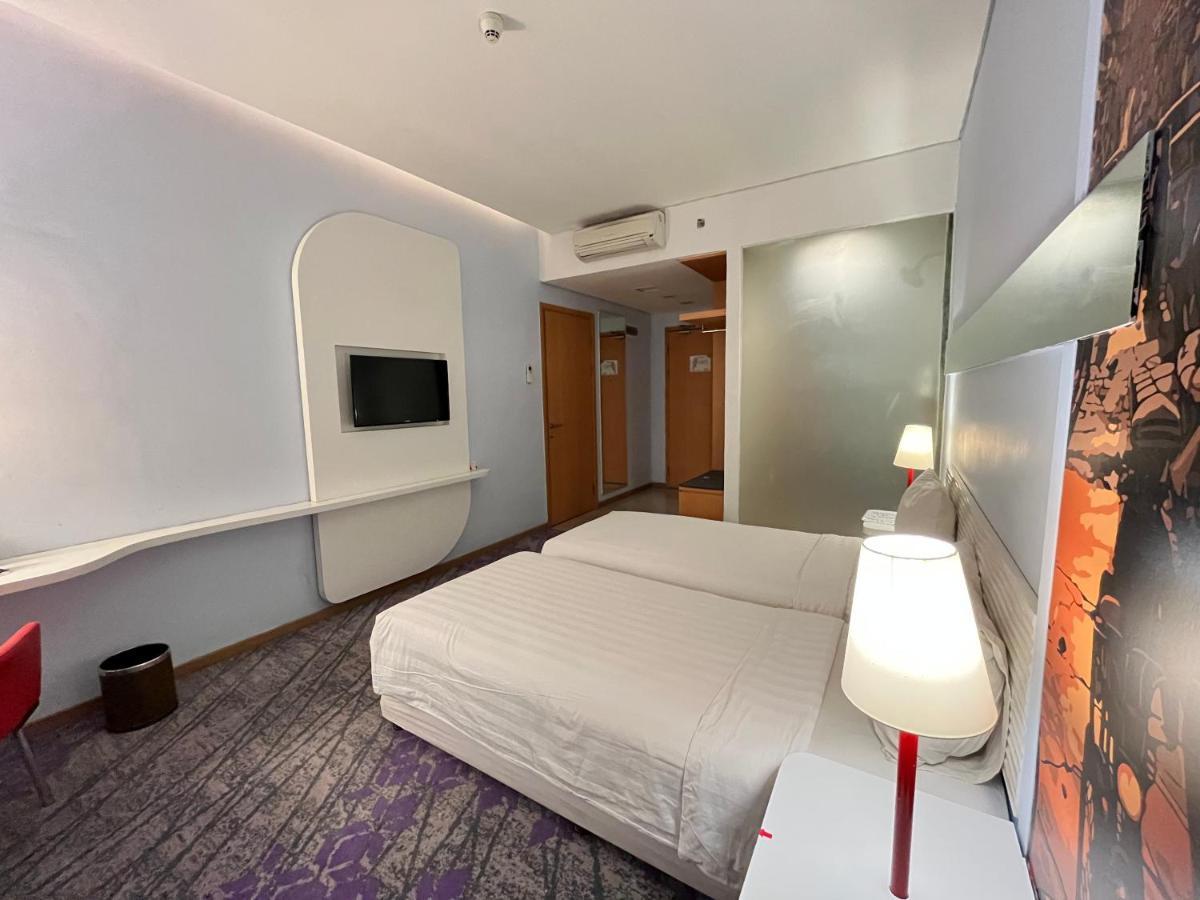 Luminor Hotel Metro Indah - Bandung By Wh Cicadas Екстериор снимка