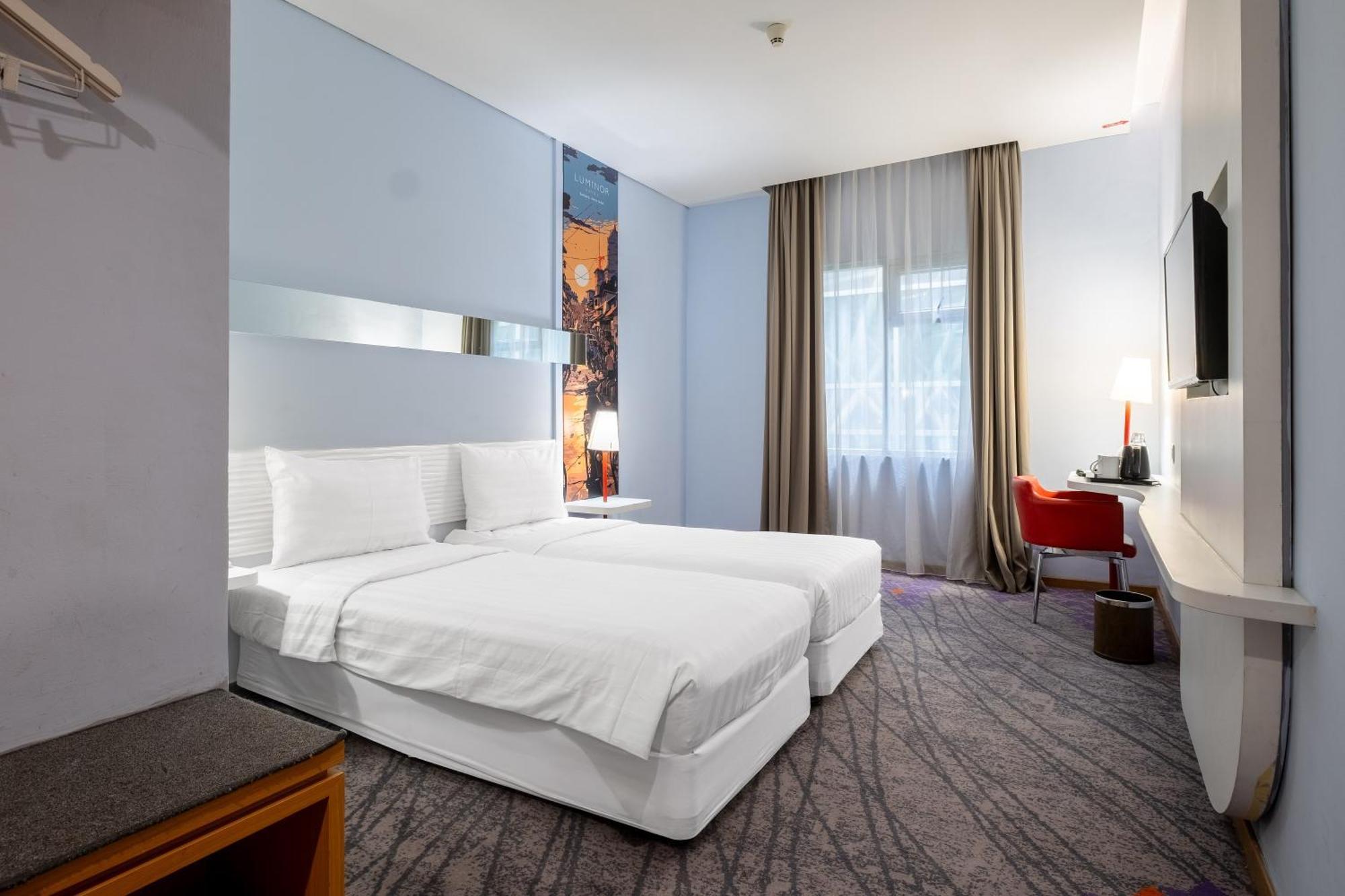 Luminor Hotel Metro Indah - Bandung By Wh Cicadas Екстериор снимка